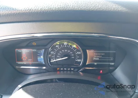 2017 Lincoln Navigator L Select z USA, uszkodzony, nr VIN 5LMJJ3HT0HEL12277